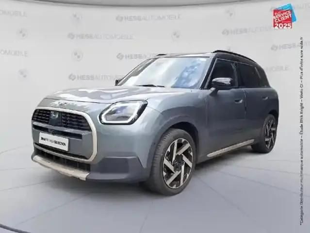 Smokey green Occasion 2024 Mini Countryman Favoured SUV | 35 999 € - Image 1/4