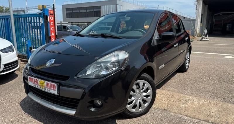 Occasion Renault Clio III Dynamique 100 ch (73 kW) 2010 Citadine