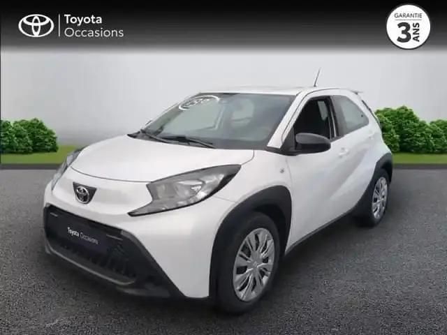 Blanc Utilisé 2024 Toyota Aygo X SUV | 13 790 € - Image 1/4