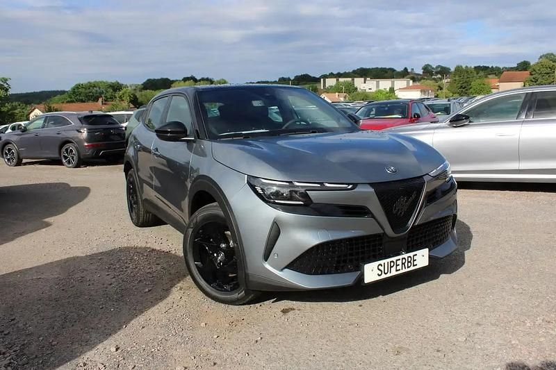 Gris Nouvelle 2025 Alfa Romeo Junior SUV | 27 900 € (Super prix) - Image 1/4