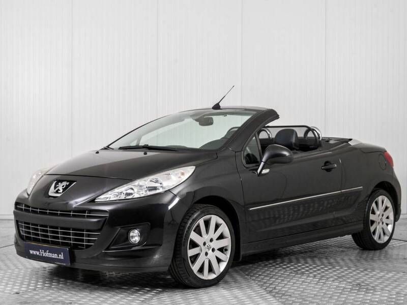 Noir Utilisé 2011 Peugeot 207 CC Cabriolet | 4 900 € (Bon prix) - Image 1/4