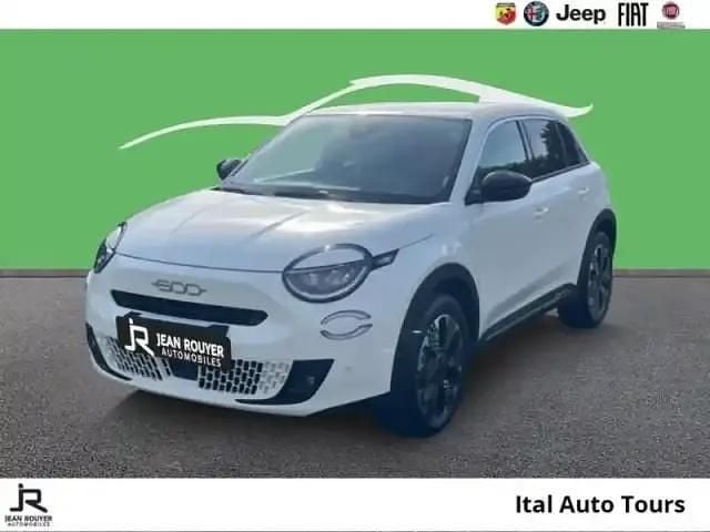 Ice white Utilisé 2025 Fiat 600 La Prima SUV | 29 489 € (Prix cher) - Image 1/4