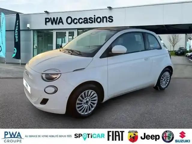 Blanc Utilisé 2023 Fiat 500e Style Citadine | 30 990 € - Image 1/4