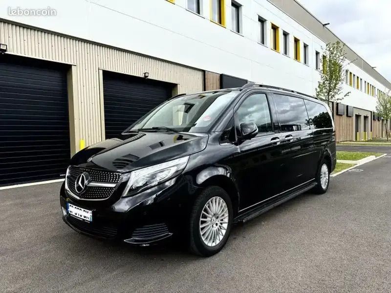 Noir Utilisé 2019 Mercedes E250 Executive Monospace | 41 990 € - Image 1/4