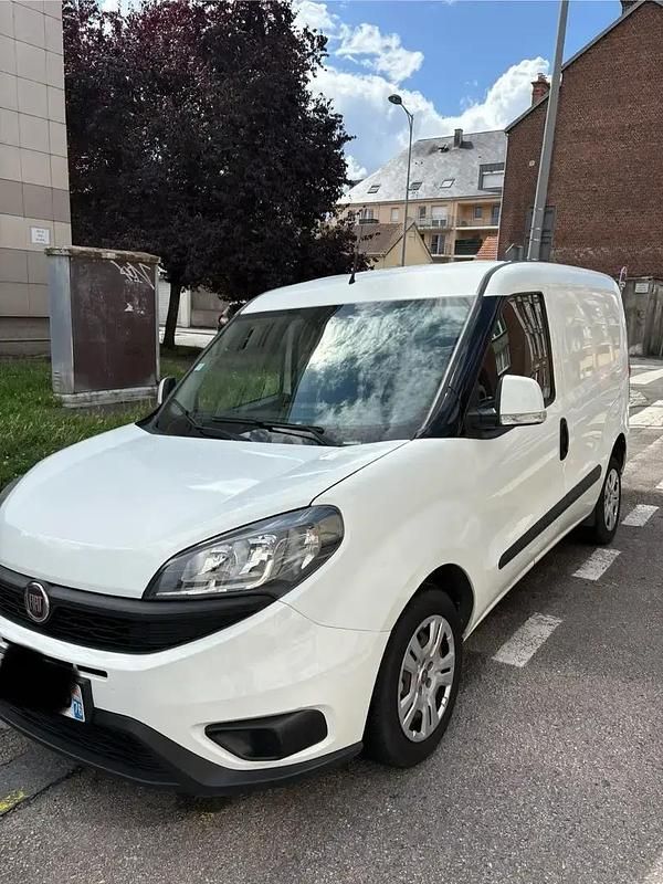 Utilisé 2020 Fiat Doblò Monospace | 9 900 € (Prix juste) - Image 1/4