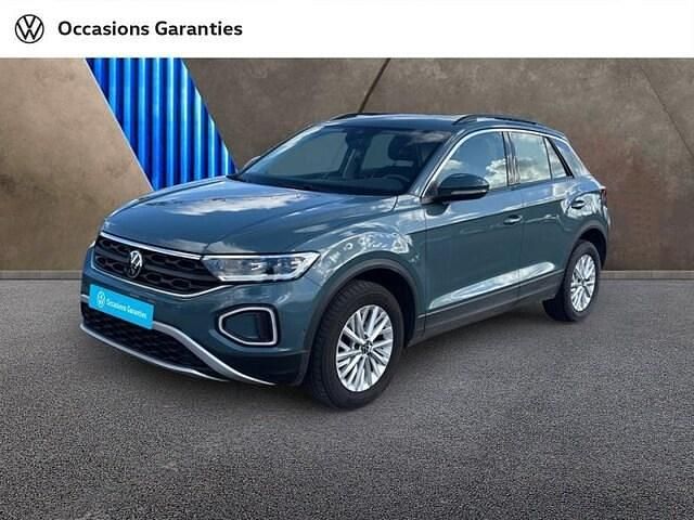 Utilisé 2023 VW T-Roc Life SUV | 23 390 € (Prix juste) - Image 1/4