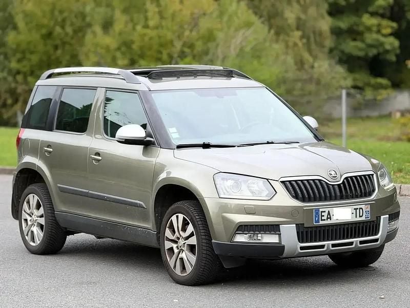 Vert Utilisé 2016 Skoda Yeti SUV | 8 990 € - Image 1/4
