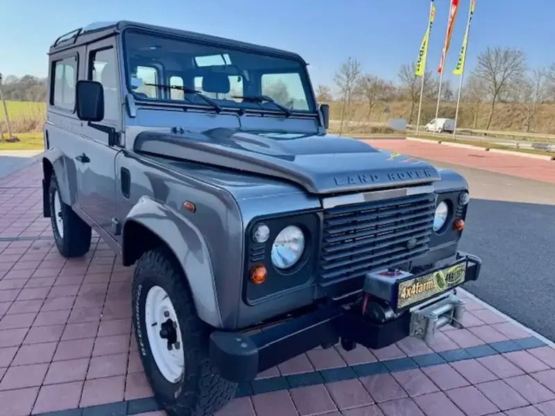 Gris Utilisé 2011 Land Rover Defender SUV | 34 990 € - Image 1/4