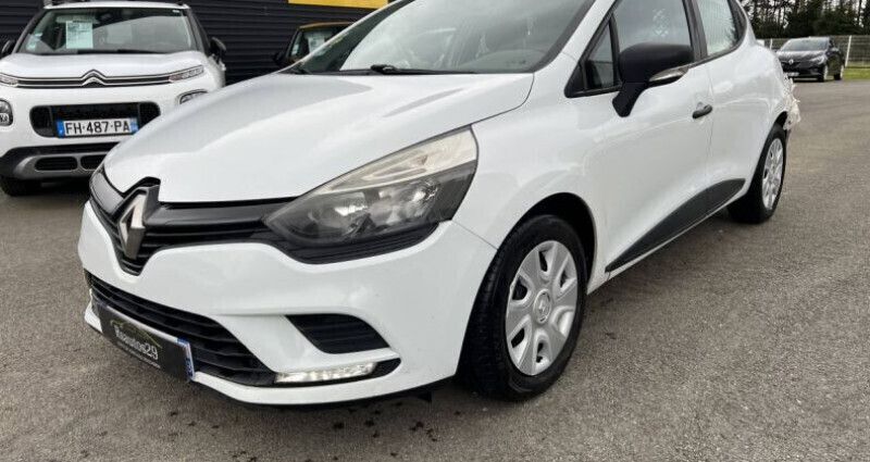 Utilisé 2017 Renault Clio IV Business Citadine | 8 990 € (Prix juste) - Image 1/4