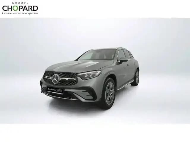 Gris clair Utilisé 2023 Mercedes GLC300 | 54 990 € - Image 1/4