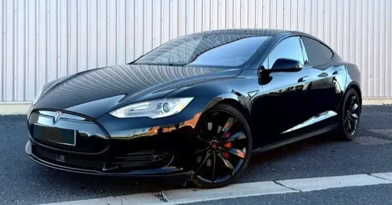 Noir Utilisé 2015 Tesla Model S Performance Berline | 29 900 € - Image 1/4