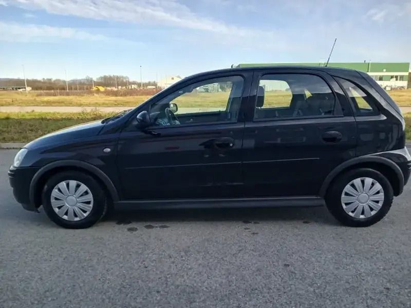 Utilisé 2001 Opel Corsa S Berline | 750 € - Image 1/4