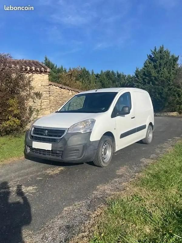Blanc Utilisé 2016 Peugeot Partner Van | 8 980 € (Super prix) - Image 1/4