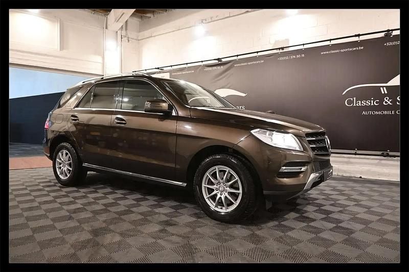Brun Utilisé 2014 Mercedes ML250 SUV | 16 450 € - Image 1/4