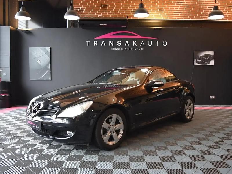Noir Occasion 2005 Mercedes SLK200 AMG Cabriolet | 11 490 € - Image 1/4