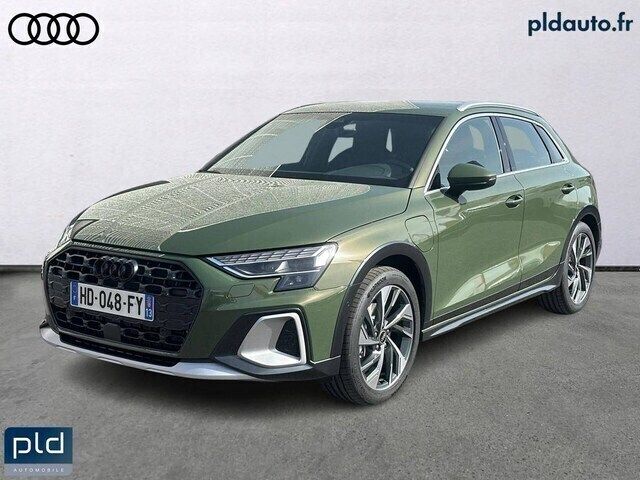 Vert Utilisé 2025 Audi A3 e-tron S-Line Citadine | 52 900 € - Image 1/4