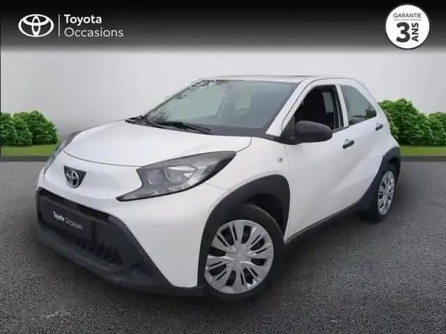 Blanc Occasion 2023 Toyota Aygo X Active SUV | 12 790 € (Prix juste) - Image 1/4