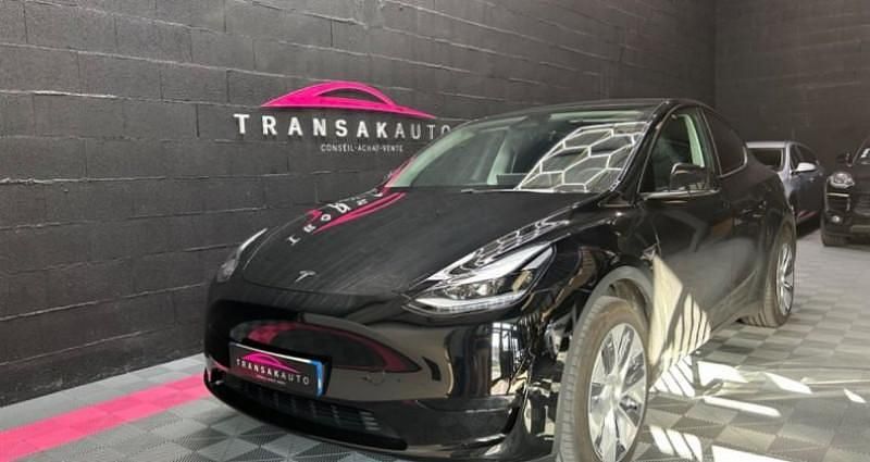 Noir Utilisé 2024 Tesla Model Y Standard Range SUV | 35 990 € (Prix juste) - Image 1/4