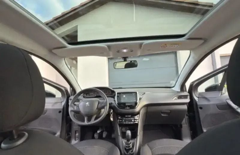 Gris Utilisé 2017 Peugeot 208 Active Citadine | 7 200 € (Prix juste) - Image 1/4