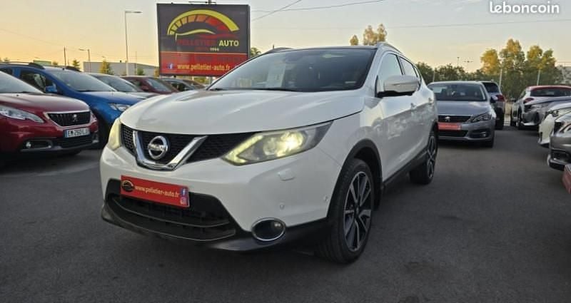 Gris Utilisé 2014 Nissan Qashqai Tekna SUV | 10 890 € (Prix cher) - Image 1/4