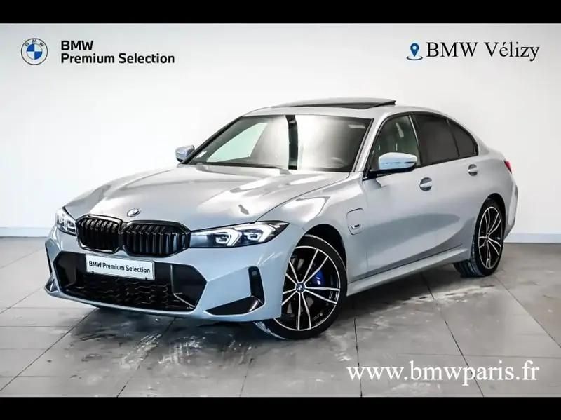 Gris Utilisé 2023 BMW 320 M Sport Berline | 40 860 € (Prix cher) - Image 1/4