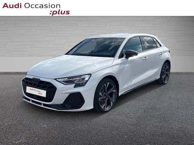 Blanc arcona Utilisé 2026 Audi A3 Sportback e-tron S-Line Berline | 45 990 € (Prix cher) - Image 1/4