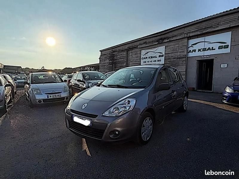 Gris Utilisé 2009 Renault Clio III Expression Berline | 3 999 € (Prix cher) - Image 1/4