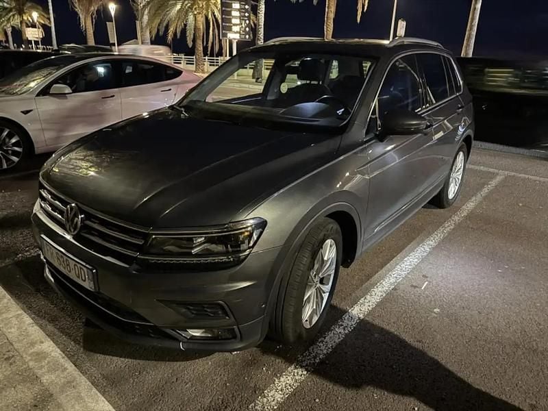 Gris Occasion 2020 VW Tiguan Match SUV | 23 900 € (Bon prix) - Image 1/4