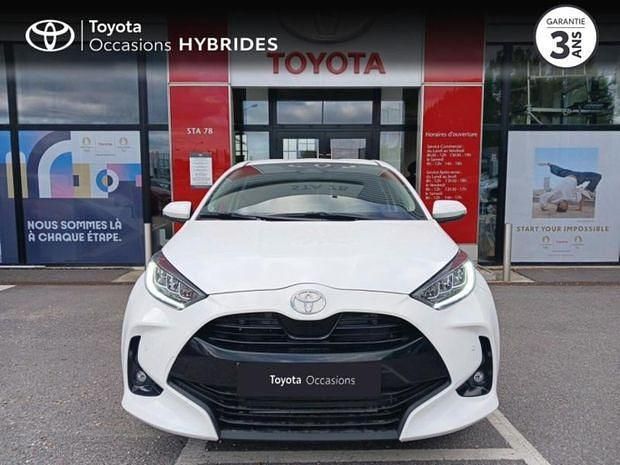 Blanc Utilisé 2025 Toyota Yaris Hybrid Design | 23 490 € (Bon prix) - Image 1/4