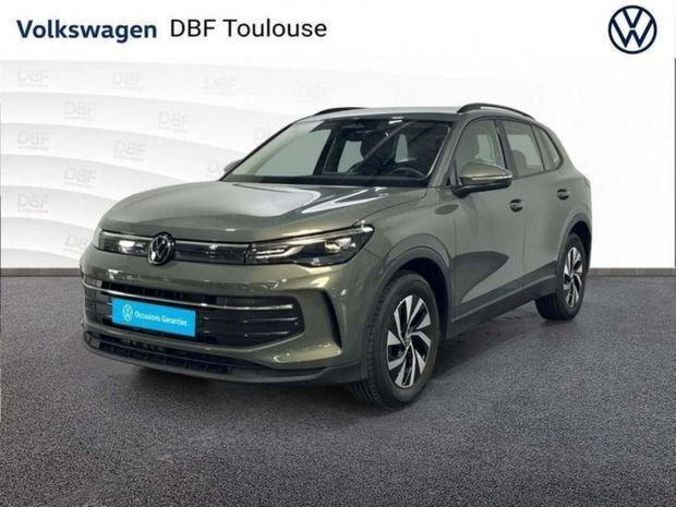 Vert Utilisé 2024 VW Tiguan Life SUV | 34 889 € (Bon prix) - Image 1/4