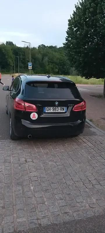 Image 2/4