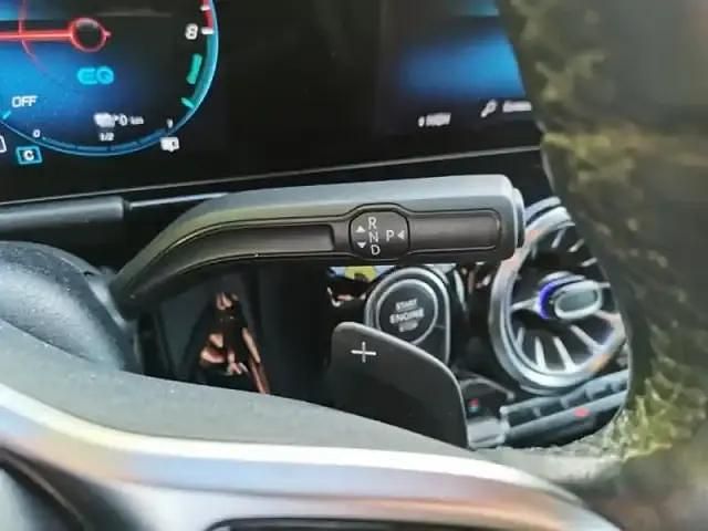 Occasion Mercedes GLA250 Business 2022 Bleu denim métallisé SUV