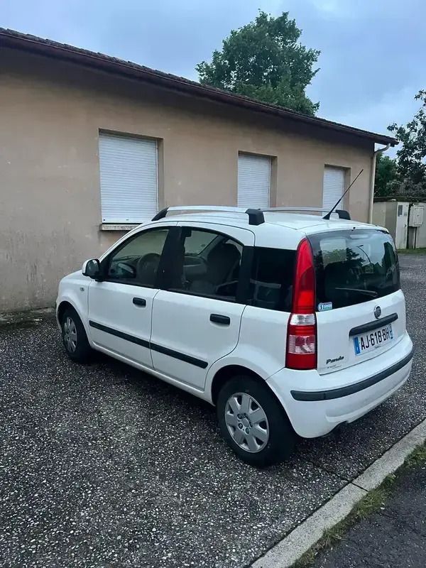 Image 2/4