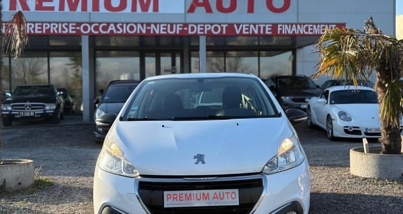 Blanc Occasion 2015 Peugeot 208 Citadine | 5 990 € (Bon prix) - Image 1/4