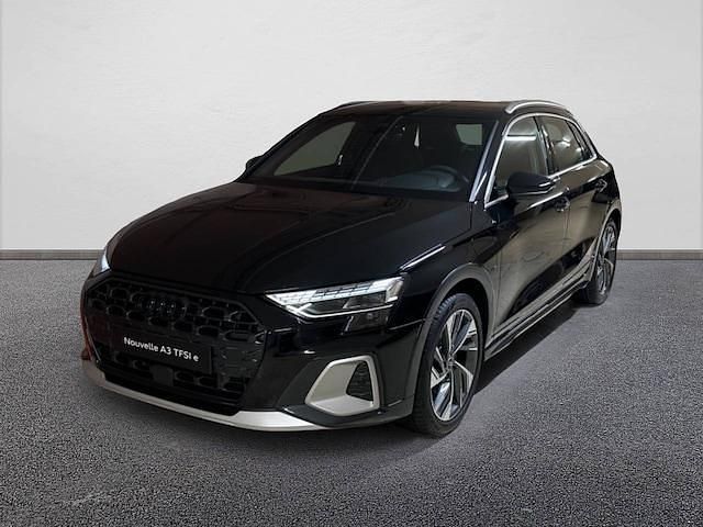 Noir mythic métallisé Occasion 2025 Audi A3 e-tron Design Citadine | 54 900 € - Image 1/4