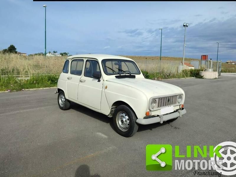 Beige Utilisé 1989 Renault R4 Berline | 4 900 € - Image 1/4