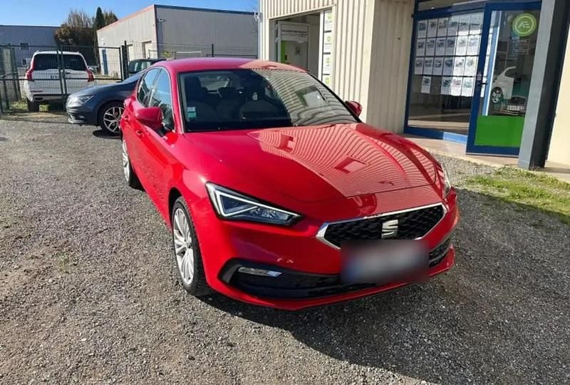 Rouge Utilisé 2021 Seat Leon Berline | 12 990 € (Bon prix) - Image 1/4