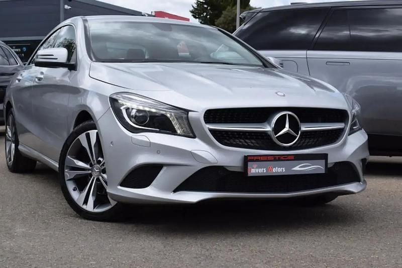 Gris Utilisé 2015 Mercedes CLA220 Berline | 17 900 € (Super prix) - Image 1/4