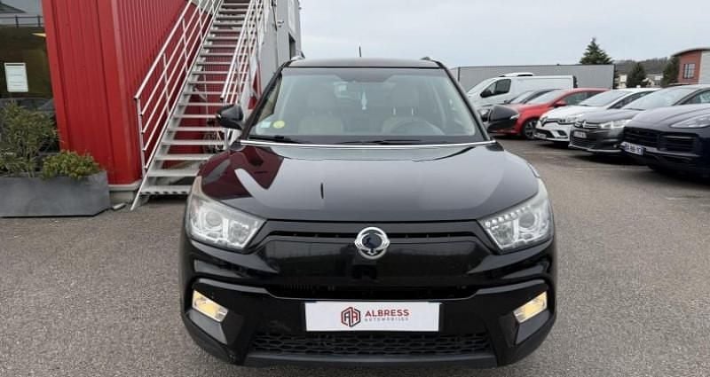Occasion Ssangyong (KGM) Tivoli 115 ch (84 kW) 2015 Noir SUV