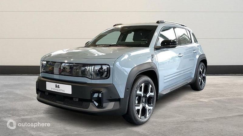 Bleu Nouvelle 2025 Renault 4 E-Tech Techno SUV | 34 999 € (Prix juste) - Image 1/4