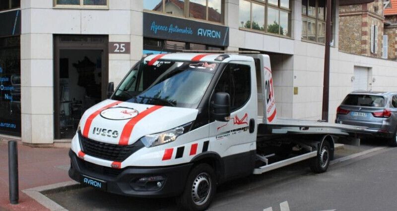 Blanc Utilisé 2022 Iveco Daily Van | 58 990 € - Image 1/4