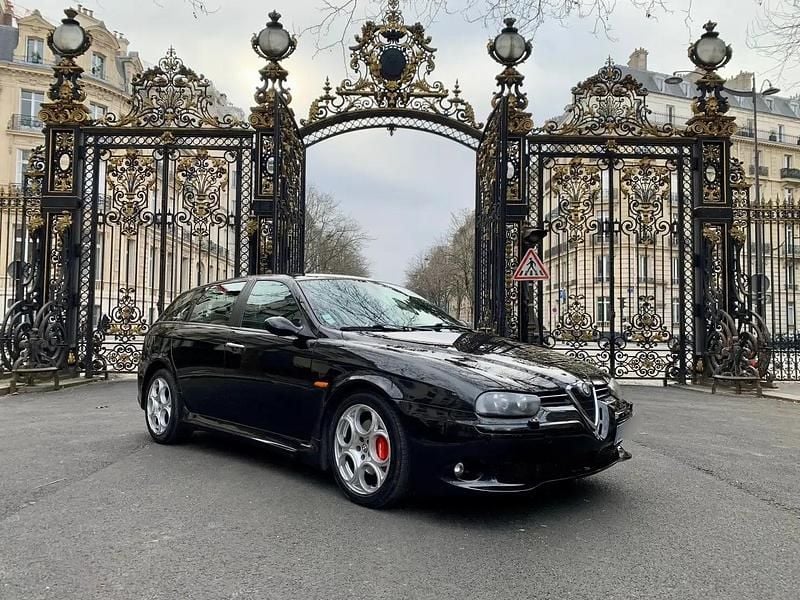 Noir Utilisé 2022 Alfa Romeo 156 GTA Break | 20 000 € - Image 1/4