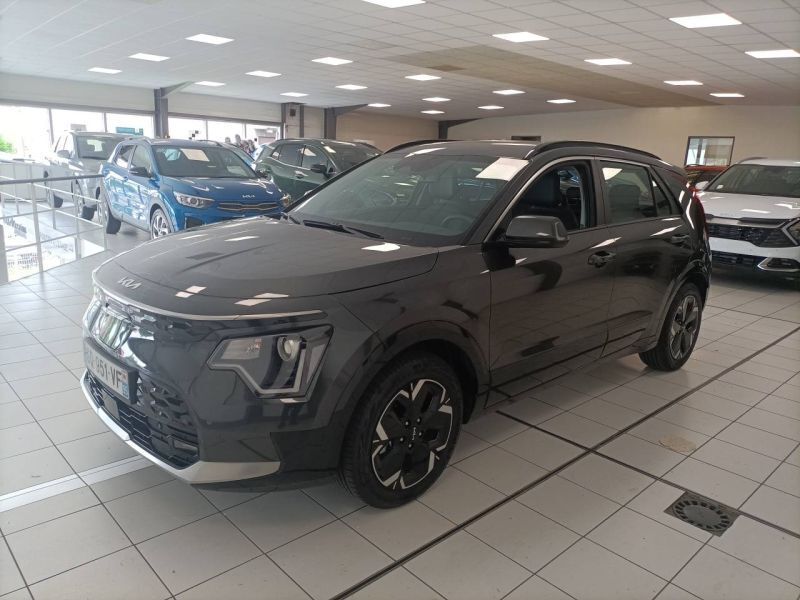 Gris cosmique métallisé Utilisé 2023 Kia e-Niro 2 SUV | 33 999 € (Prix cher) - Image 1/4