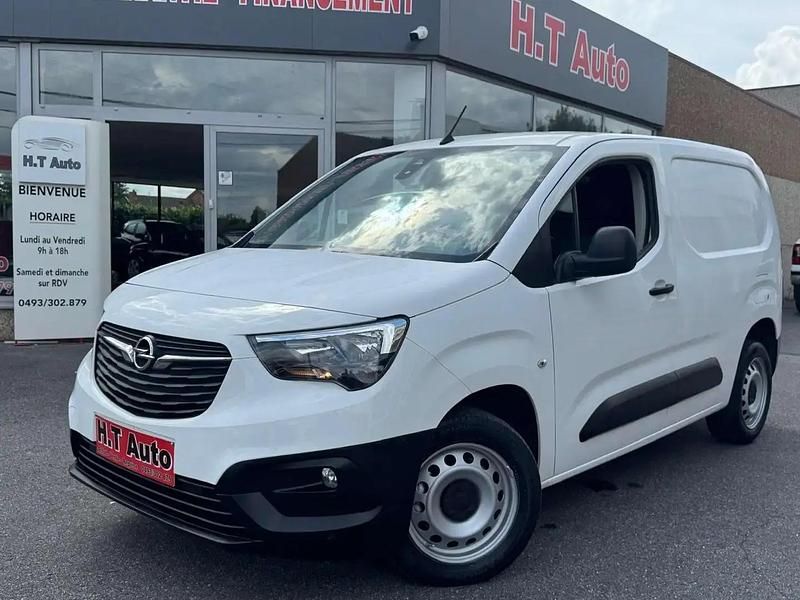 Blanc Utilisé 2019 Opel Combo Monospace | 10 999 € - Image 1/4