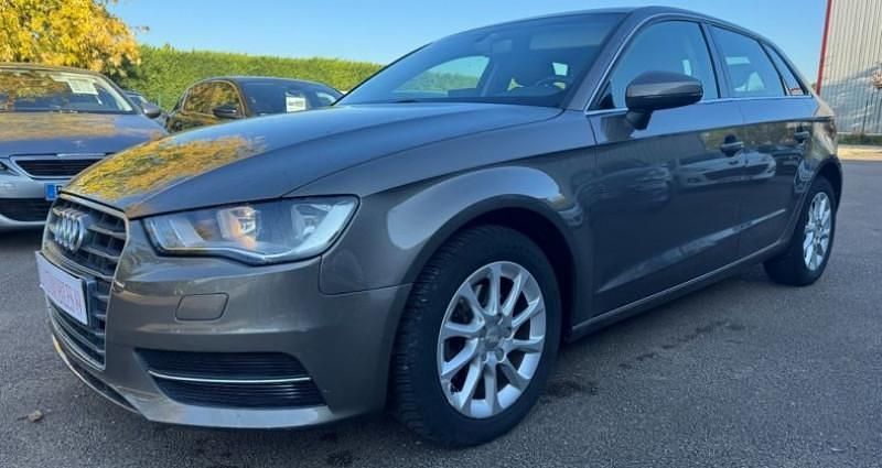 Utilisé 2016 Audi A3 Sportback Attraction Berline | 12 990 € (Prix juste) - Image 1/4
