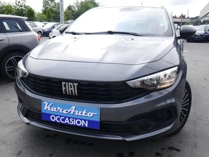 Gris Utilisé 2022 Fiat Tipo Berline | 15 990 € (Bon prix) - Image 1/4