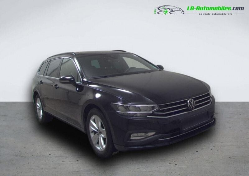Utilisé 2022 VW Passat Break | 28 400 € (Prix juste) - Image 1/4