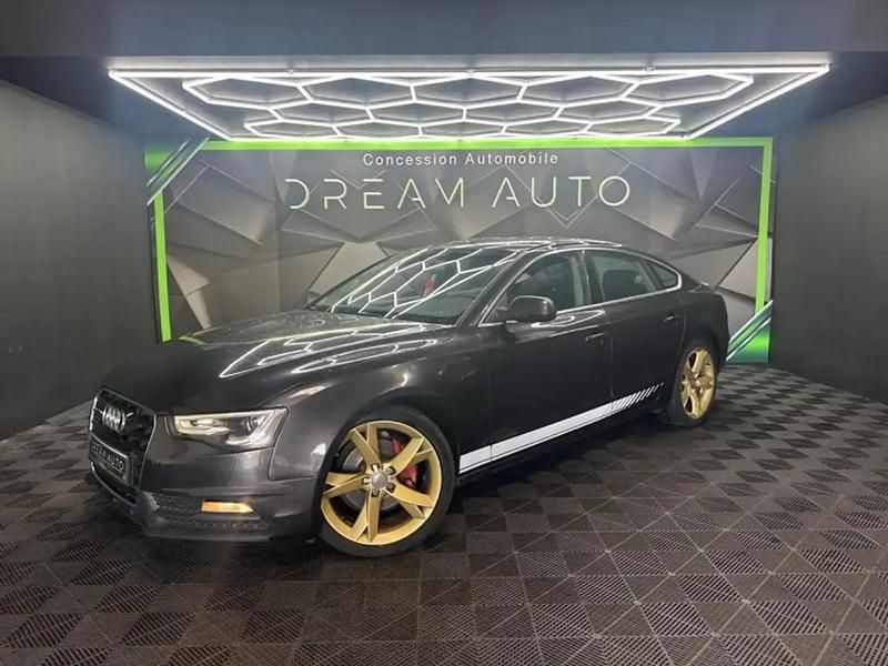 Noir Utilisé 2013 Audi A5 Ambiente Coupé | 16 990 € - Image 1/4
