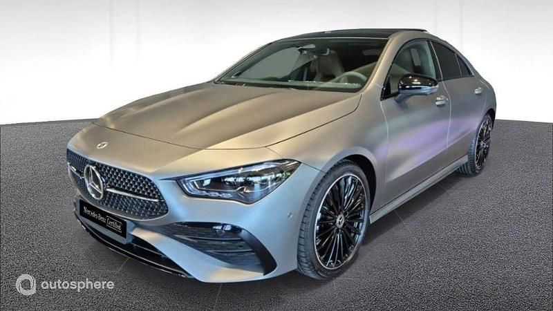 Gris Nouvelle 2025 Mercedes CLA220 AMG line Berline | 61 515 € - Image 1/4