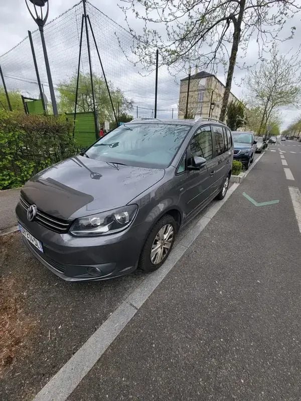 Utilisé 2014 VW Touran Edition Monospace | 7 500 € (Prix juste) - Image 1/4